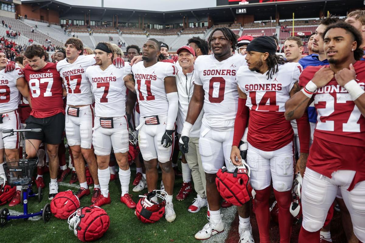 OU football's offense defeats its defense in 2024 spring game Eric