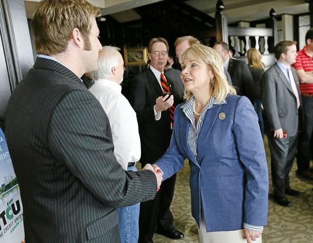 Gov. Fallin emphasizes need for academic standards even as lawmakers offer bill to repeal Common Core