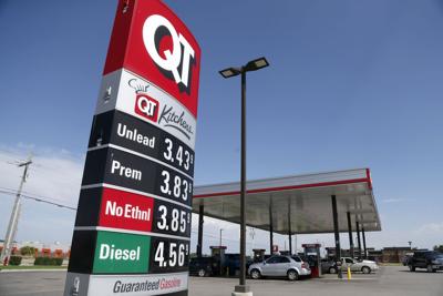 082322-tul-nws-gasprices-p1