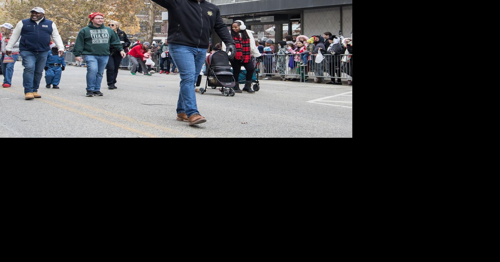 121425-tul-nws-wildartmoreparade-p7