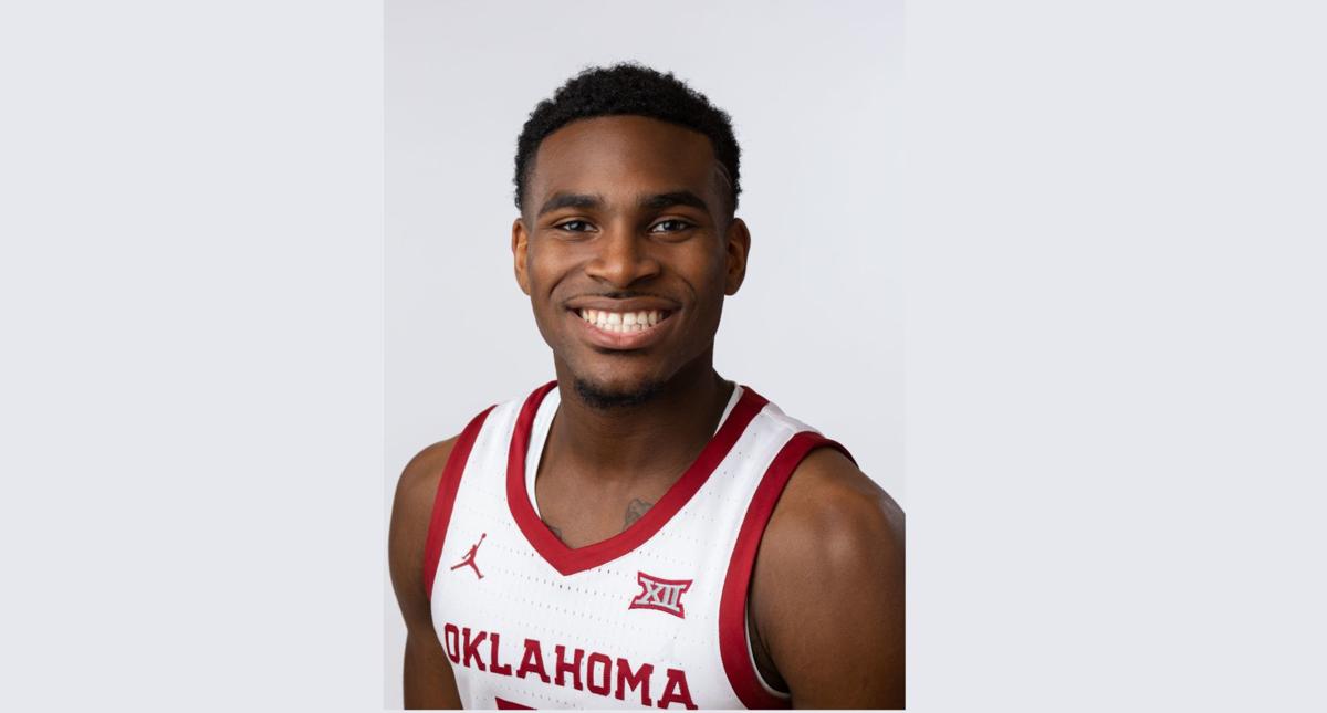 Ou Men S Basketball High Scoring Austin Reaves Riding Waves Of
