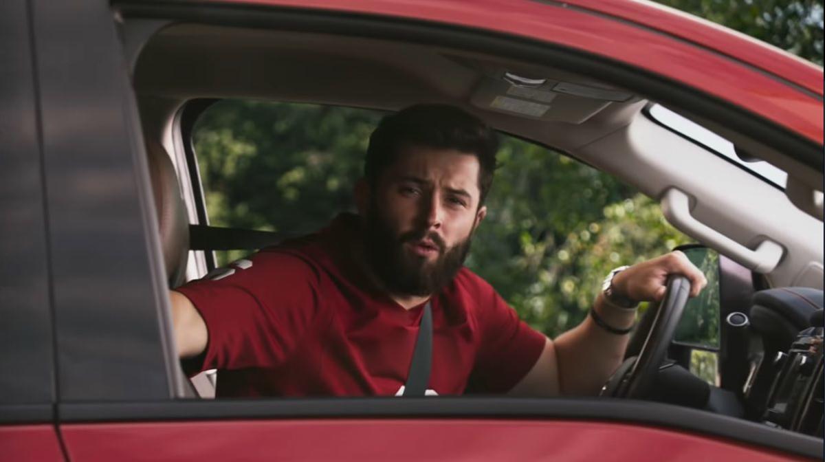 Baker Mayfield moves into the Heisman House