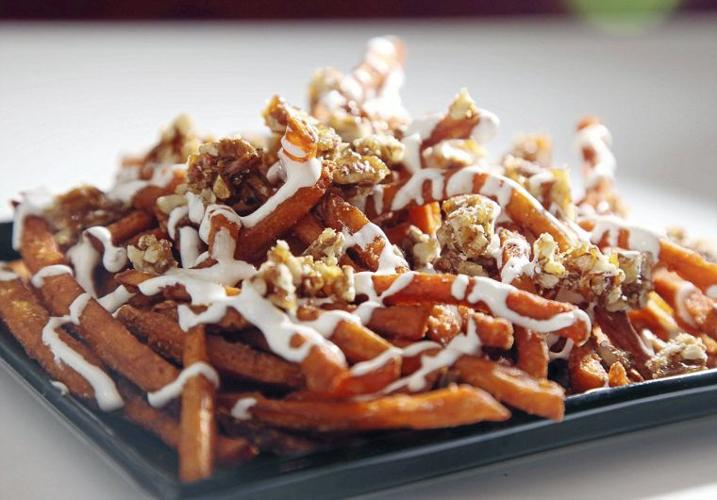 Review Brownies Gourmet Burgers makes splash in Utica Square