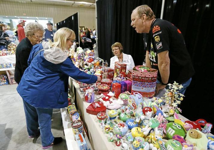 Thousands attend Tulsa World's second Ultimate Indoor Garage Sale