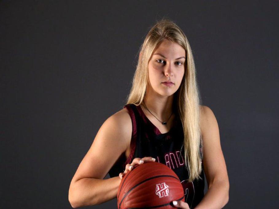 Girls Basketball Holland Hall Standout Gabby Gregory Commits To