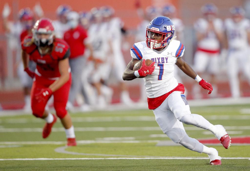 Watch The Highlights Braylin Presley Rushes For 302 Yards Spartans Overpower Carl Albert 56 14 Ok Preps Extra Tulsaworld Com