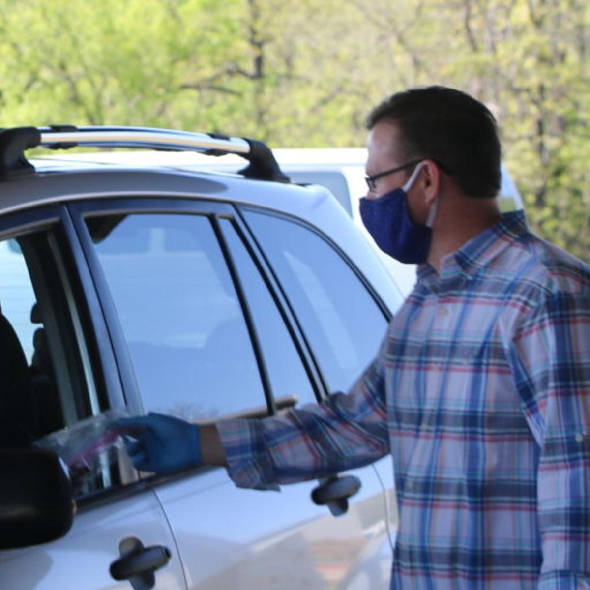 Hillspring To Host Mask Drive For Sand Springs Students Sand Springs Leader Tulsaworld Com