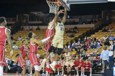 Oru Men S Basketball Golden Eagles Keep Turnovers To Minimum In