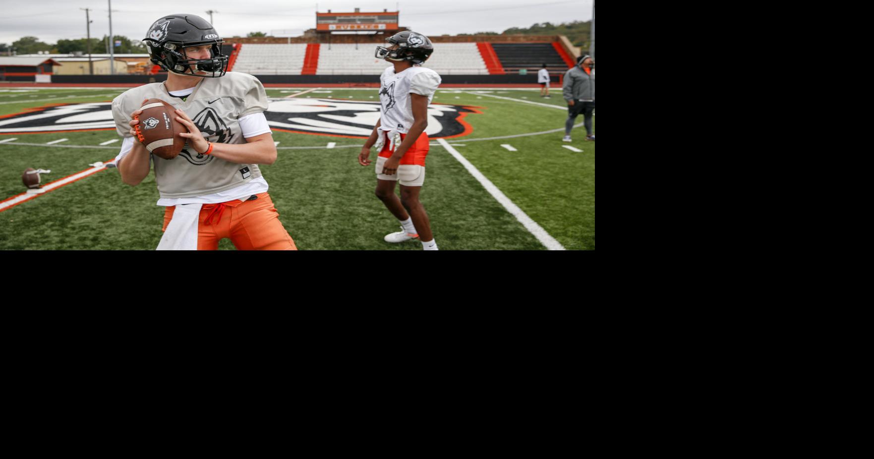 Several connections led to Pawhuska quarterback Bryce Drummond's