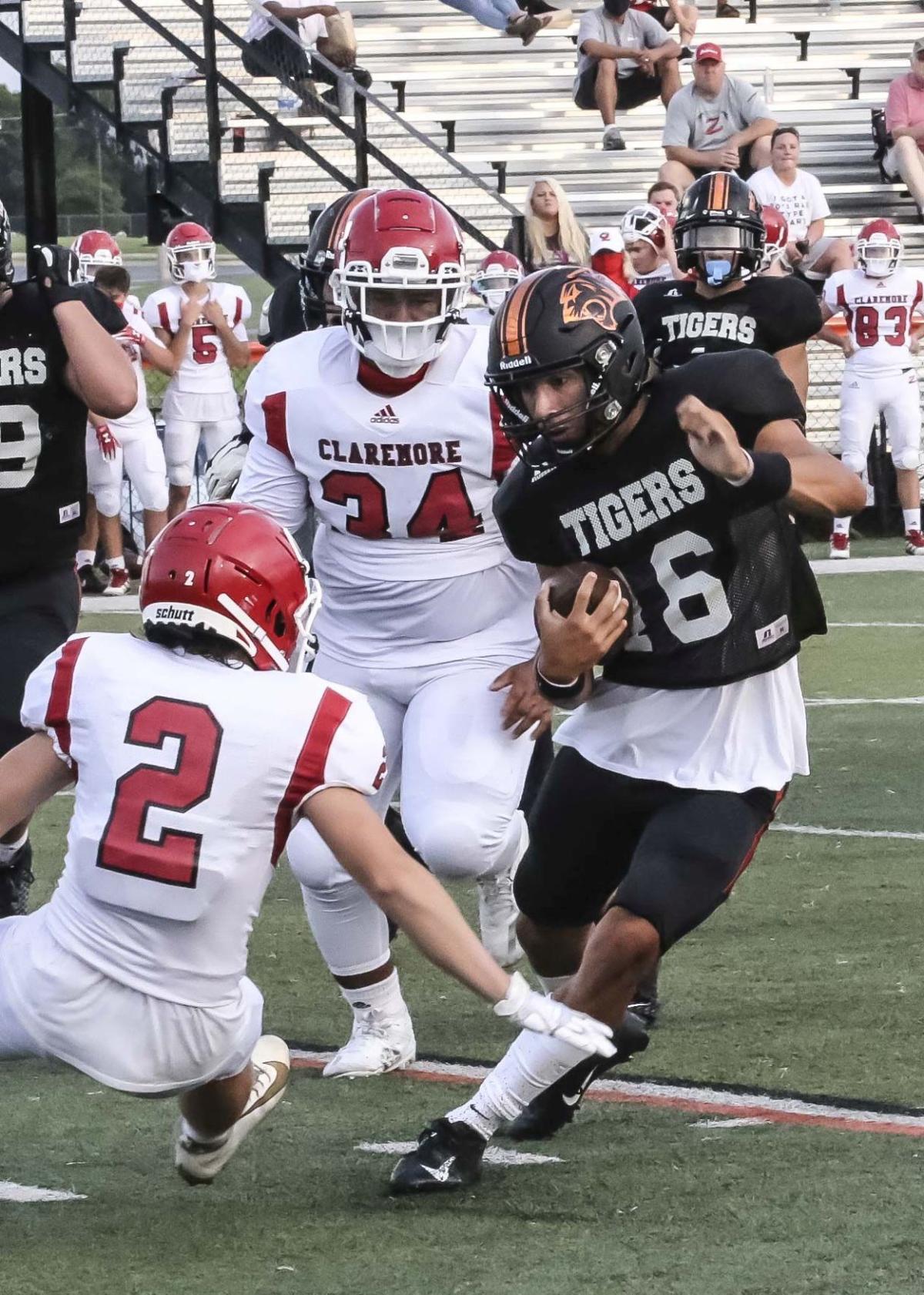 Coweta Tigers show promise in first football scrimmage Sports