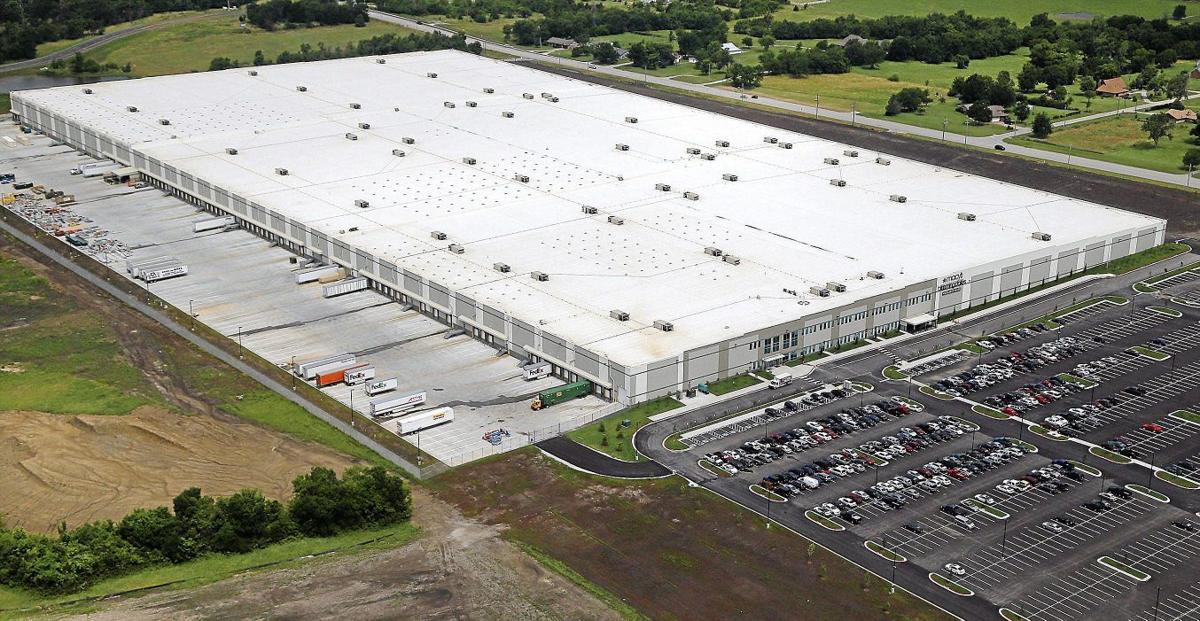 Macy S Bloomingdale S Fulfillment Center Up And Running In Tulsa County Jobs Tulsaworld Com