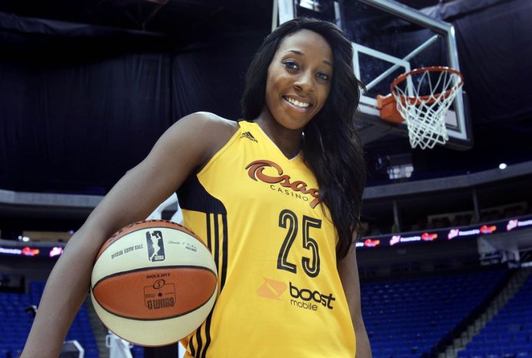 Shocks Glory Johnson Ready To Show Her Net Worth Shock