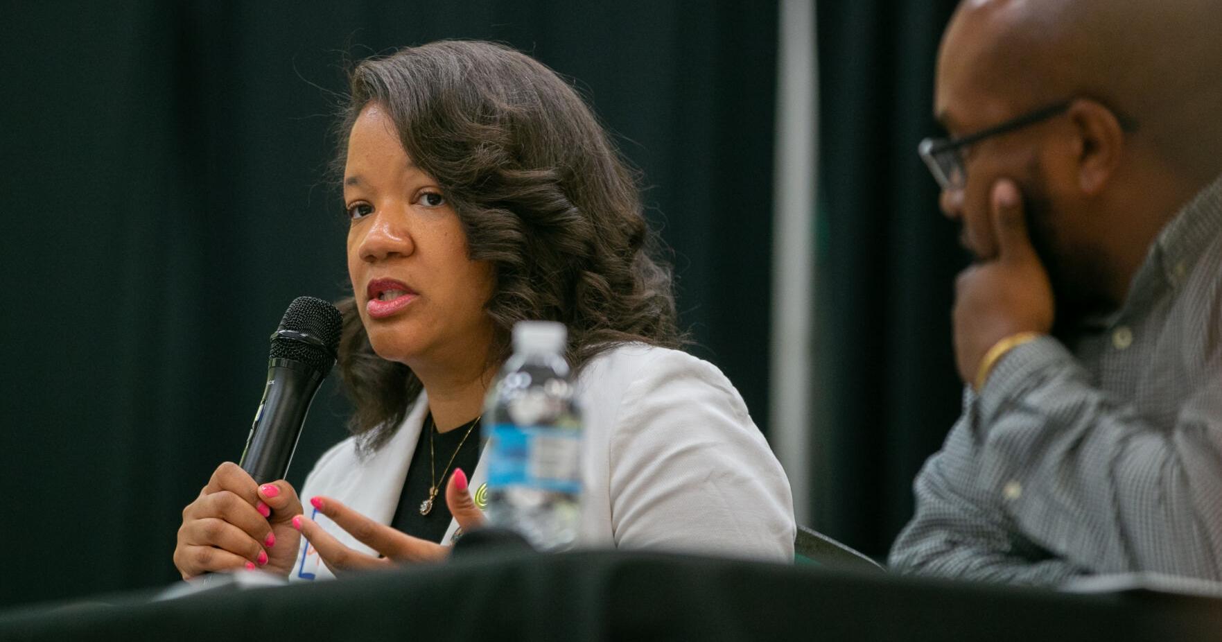 'We cannot bury our truth': Tulsa community discusses possible reparations for 1921 Tulsa Race Massacre - Vimarsana News