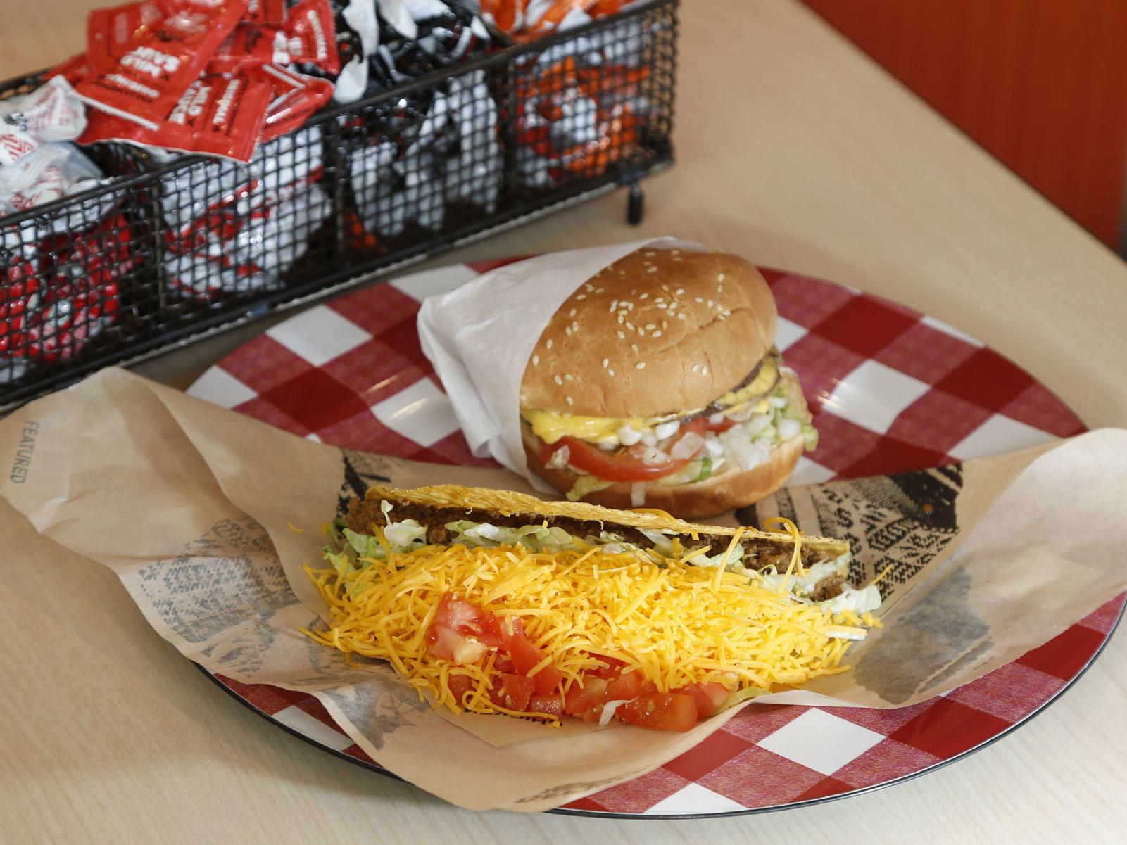 Del Taco Restaurant Opens First In Stillwater Work Del Taco Restaurant Opens First