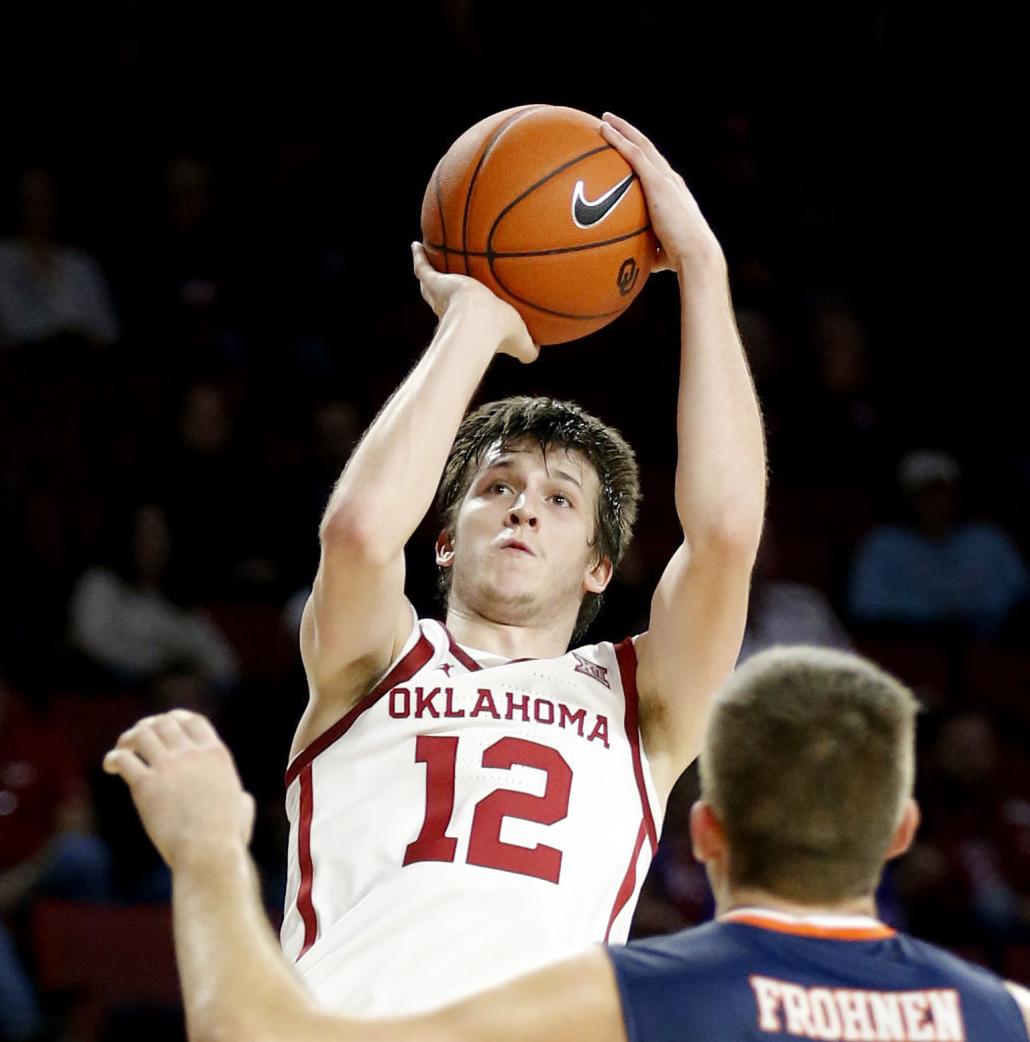 Ou Men S Basketball Impressive Debuts By Harmon Reaves Spark