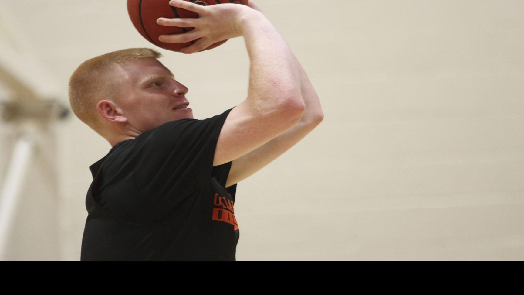 Oklahoma State Basketball Trey Reeves Son Of Bryant Big Country