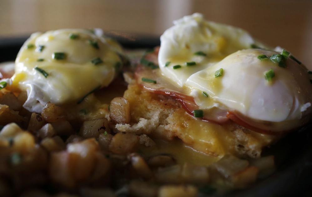 Chef shares tips for the perfect eggs Benedict, other Easter treats