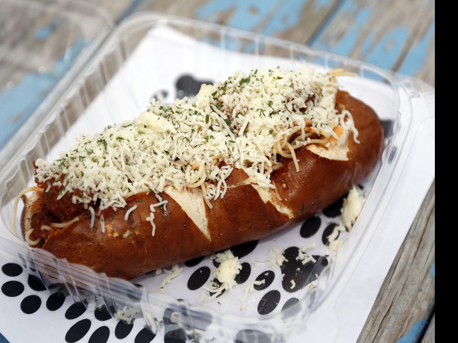 Review Hot Diggity Dogs Is A Big Dog In The Hot Dog Scene Dining Tulsaworld Com