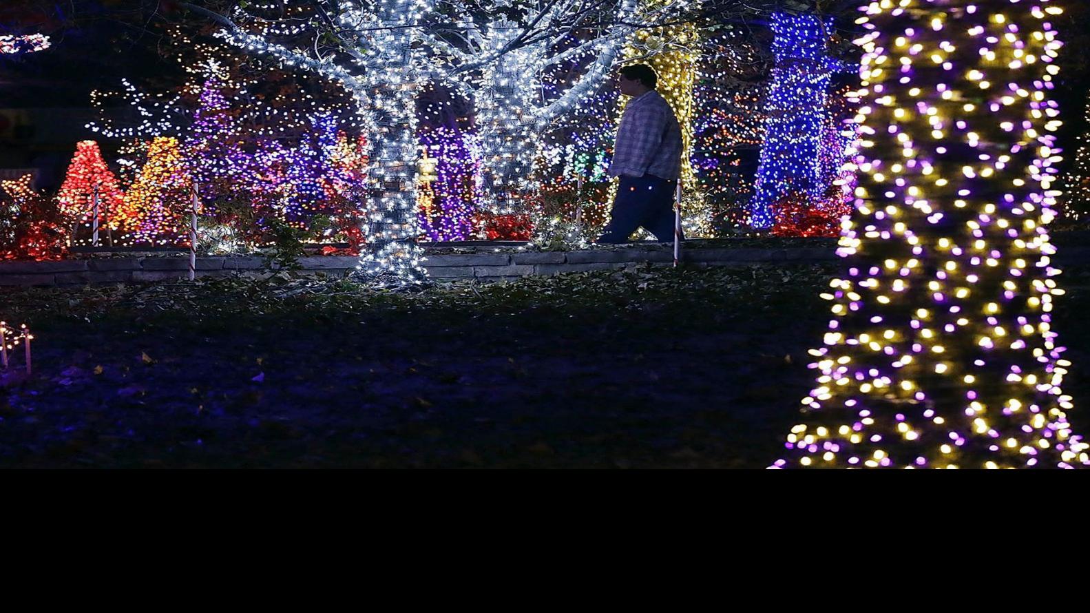 Woolaroc Christmas Lights 2022 Christmas Lights Displays Bring Holiday Cheer | Entertainment |  Tulsaworld.com