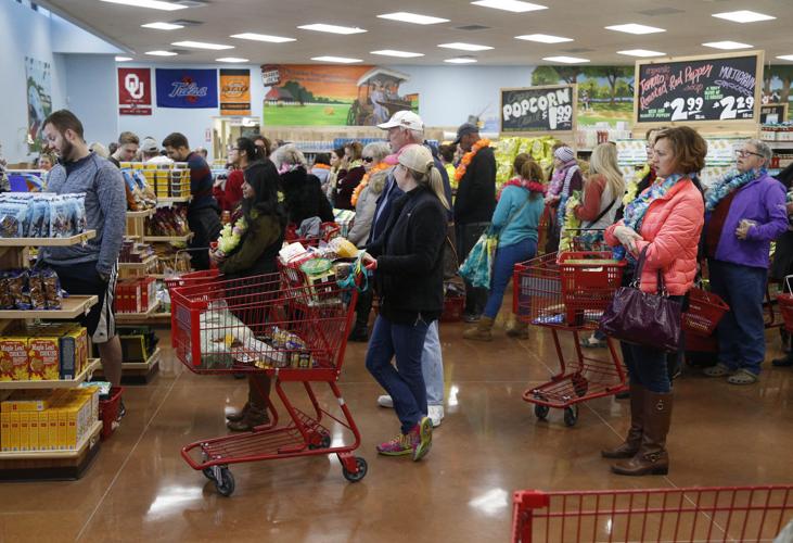 Hundreds flock to Trader Joe's grand opening in Brookside