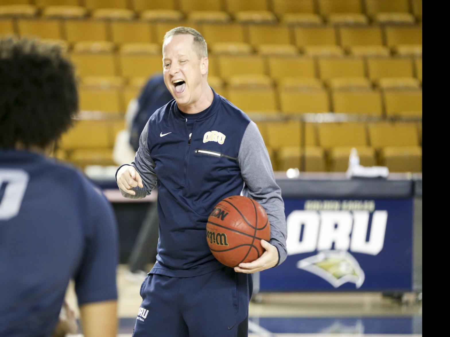 Oru Men S Basketball Golden Eagles Start 2020 Signing Class With Two Transfers Oru Sports Extra Tulsaworld Com