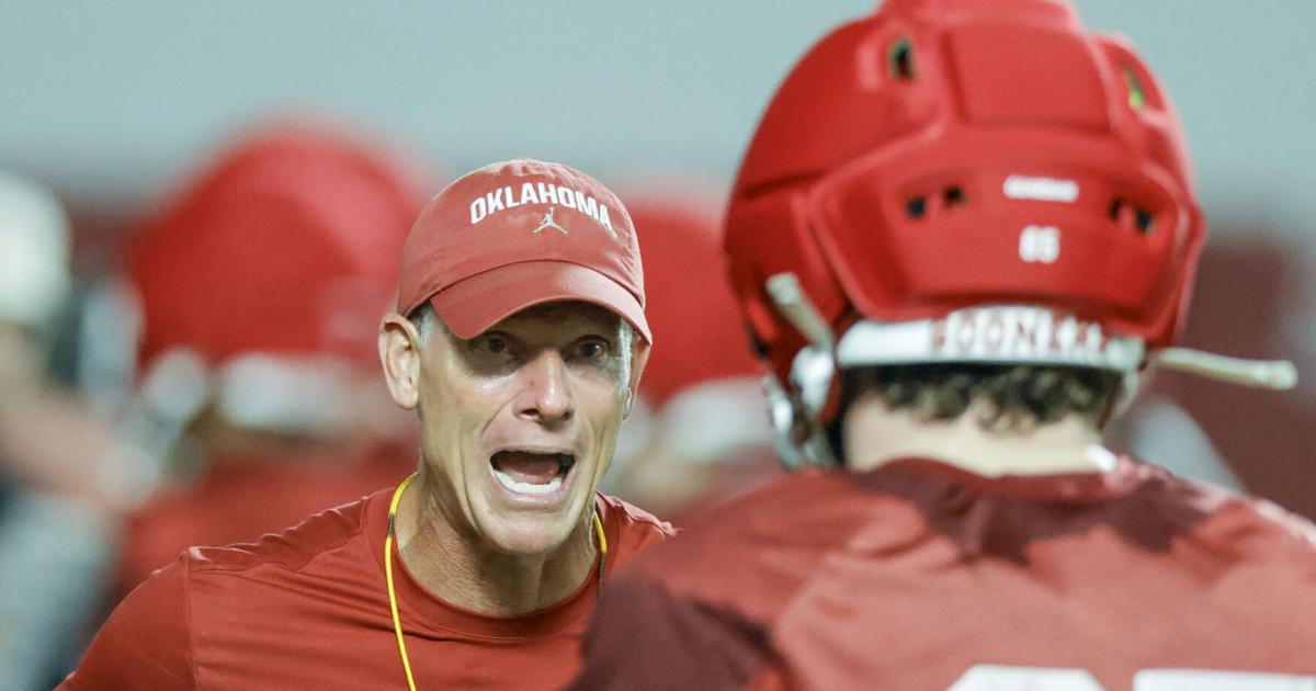 Bill Haisten: He's 32-20, but Brent Venables plays a different game