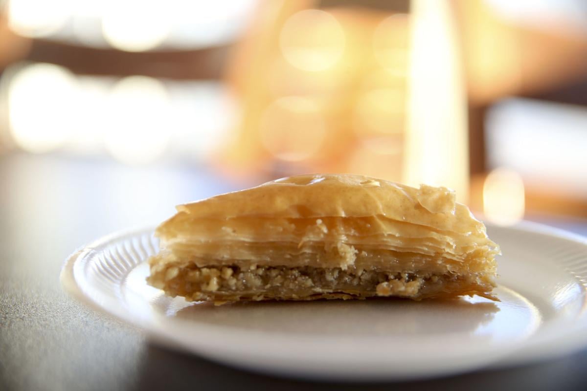 Review: Gyro King is new spot for Mediterranean fare in ...