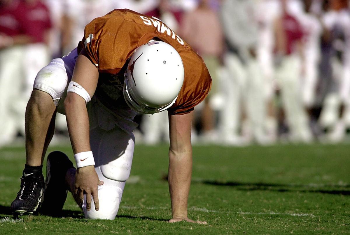 Roy Williams, Chris Simms dueling ages after Superman play in OU-Texas