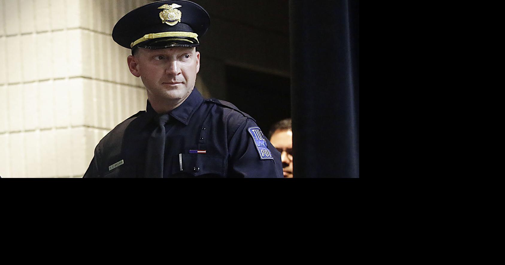 Ex-Tulsa officer's suit against city back in federal court