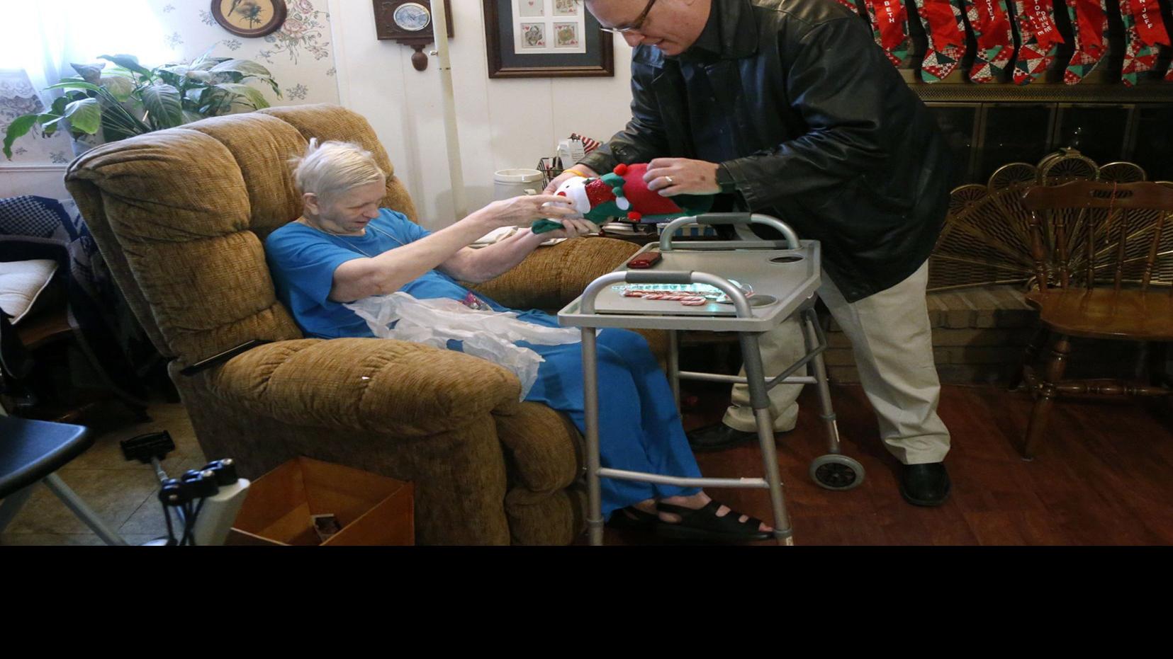 Angels Bring Christmas Cheer To Seniors For The Holidays Tulsaworld Com