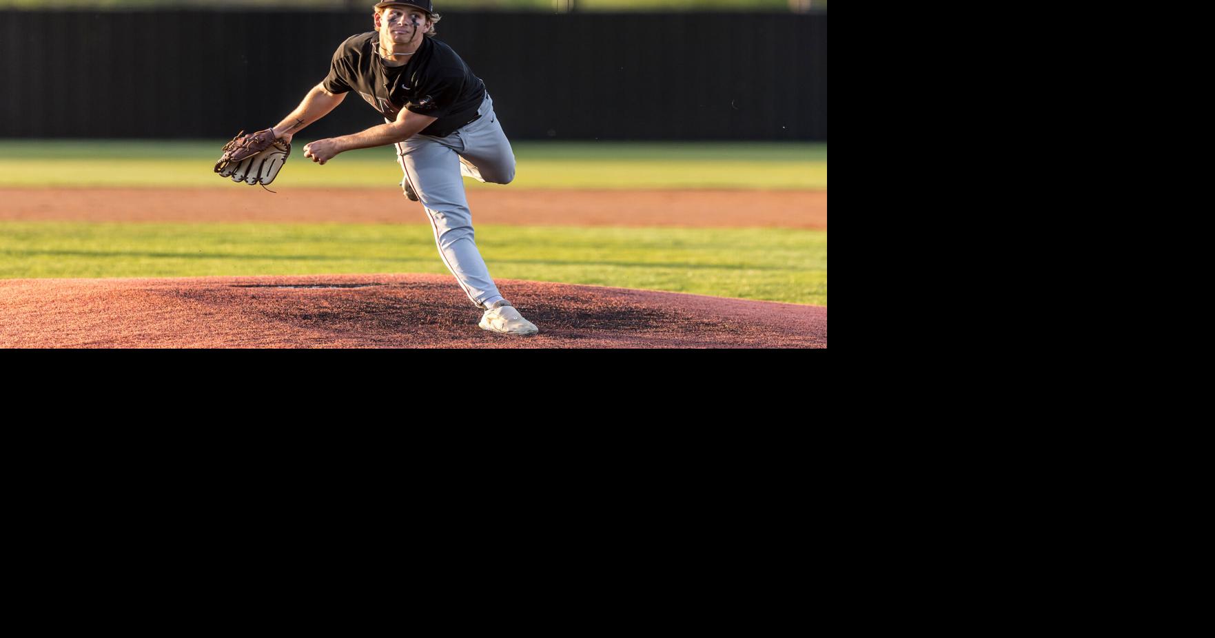 Sand Springs Sandites baseball team host the Owasso Rams