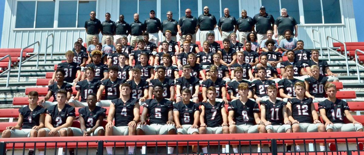 WAGONER FOOTBALL Setting sights on gold one game at a time Sports