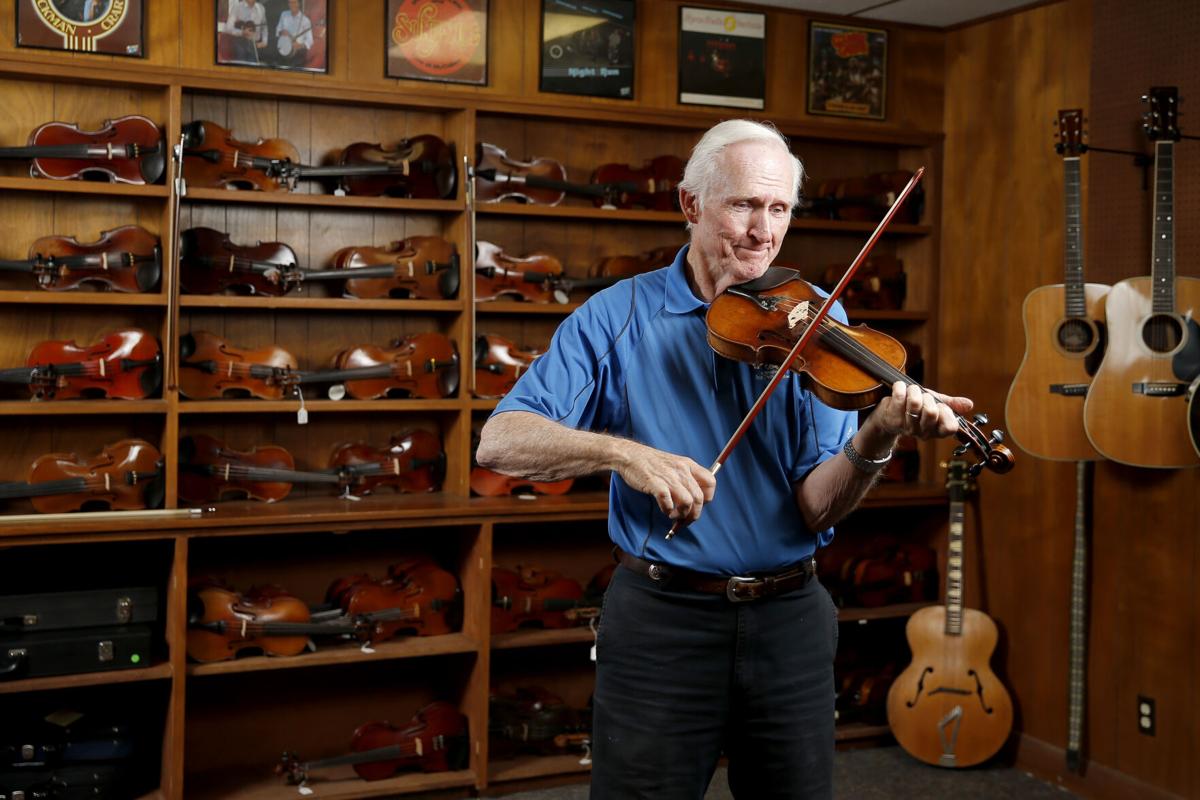Fiddle Legend Byron Berline Rebounds From Tragic Fire And Is Bound For Cain S Ballroom Music Tulsaworld Com