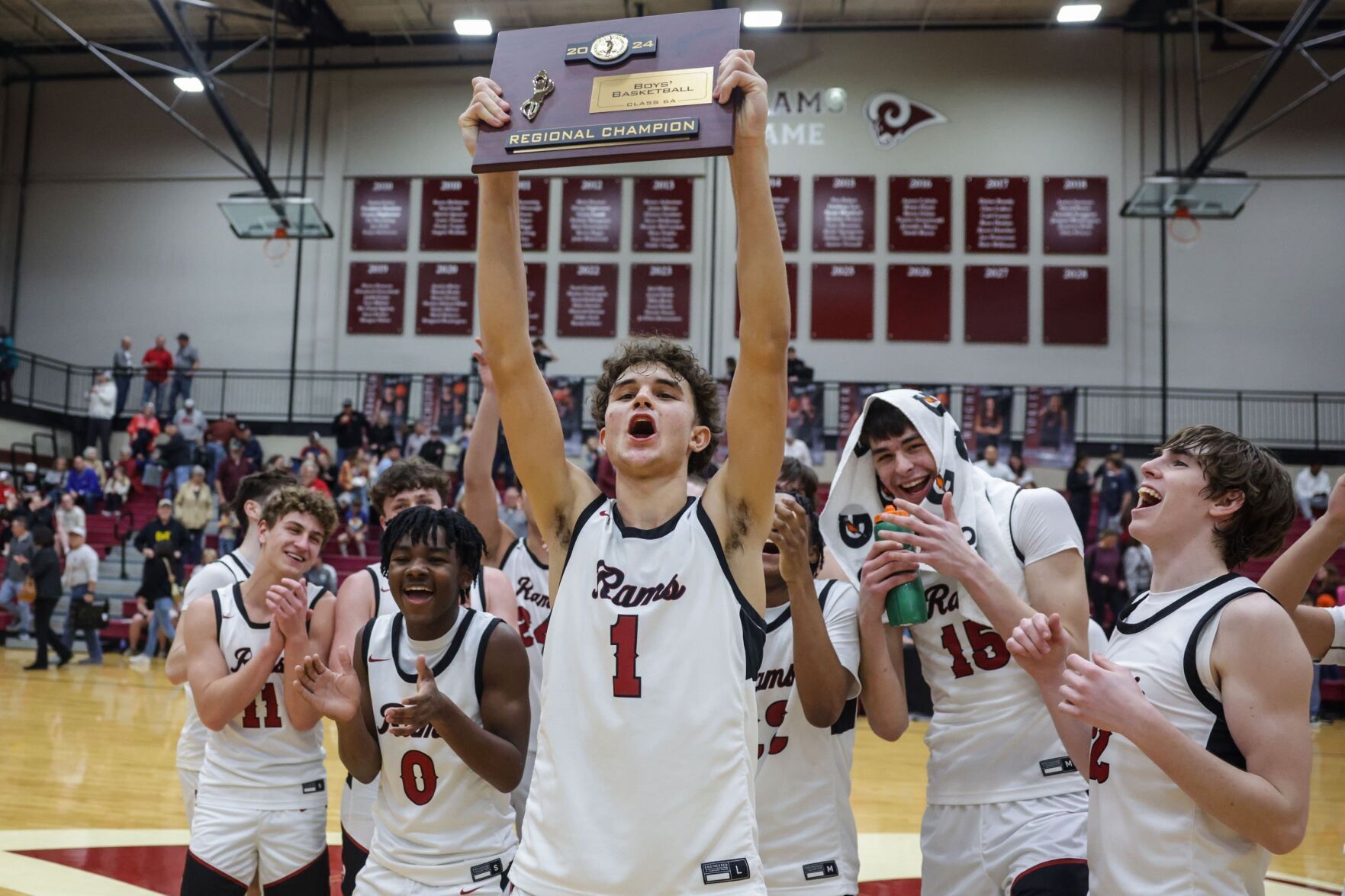 Jalen Montonati 27-point Performance Helps Owasso Secure Regional ...