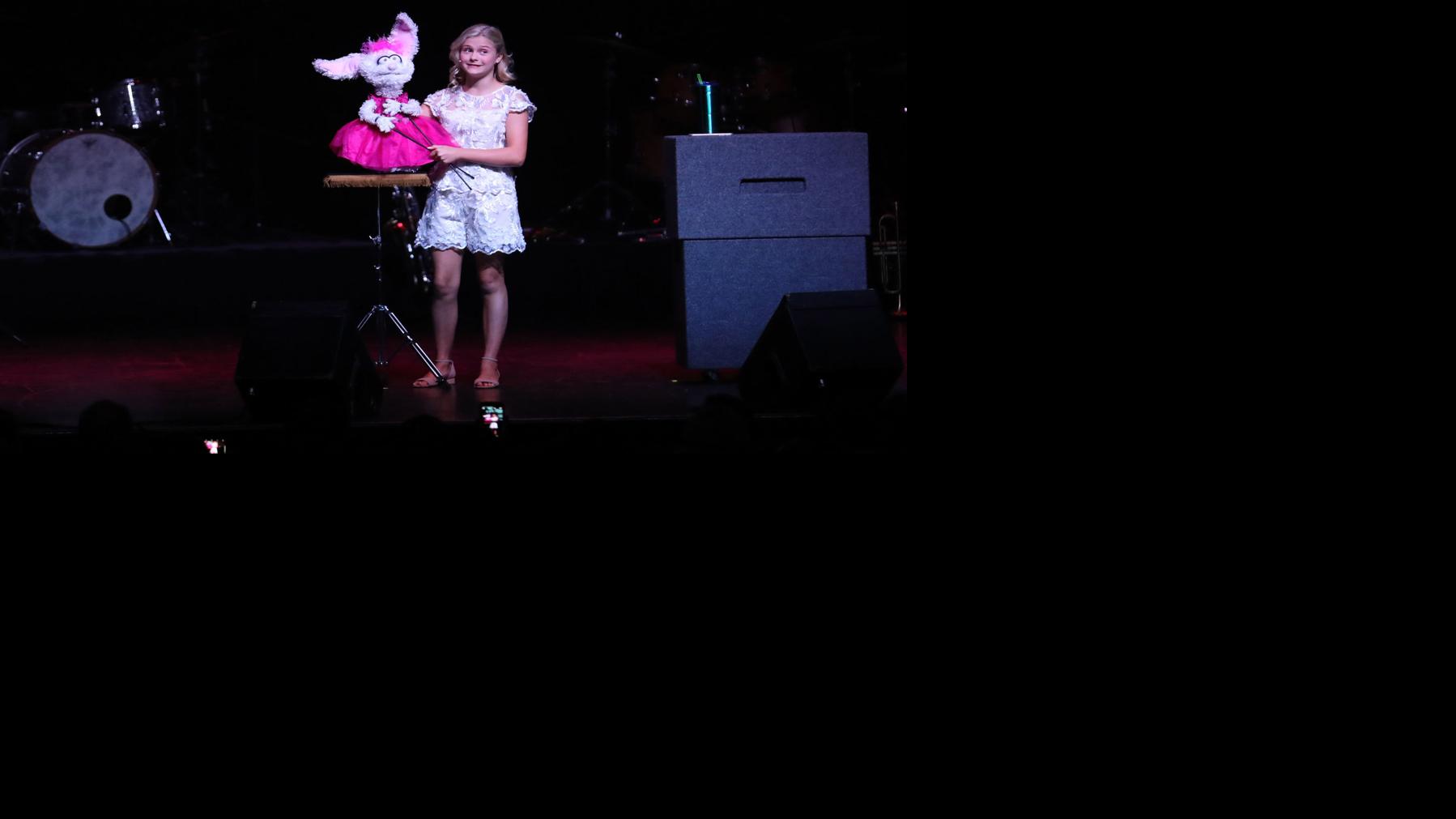 Darci Lynne Farmer Finishes Runner Up At America S Got Talent The