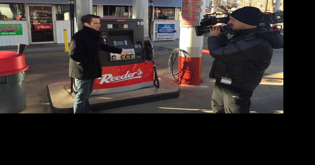 MSNBC's Cal Perry talks politics with Tulsans at Reeder's service station