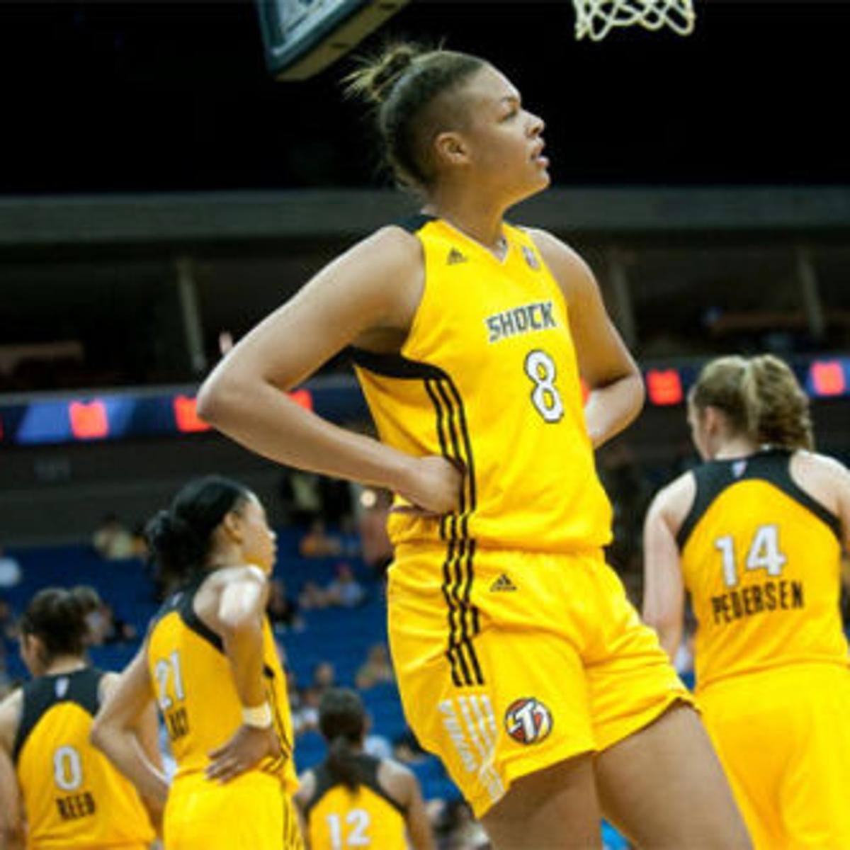 Liz Cambage Not Returning To Shock Will Play In China Shock Tulsaworld Com