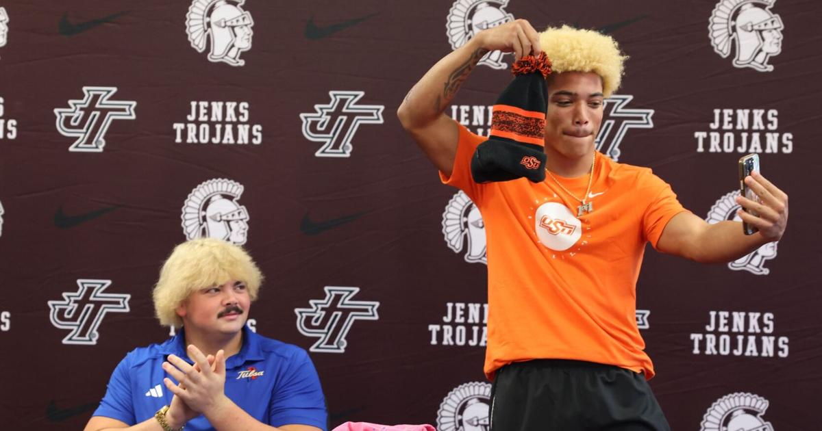 Kevin Jones Rkd Jenks star KD Jones officially signs with Oklahoma State