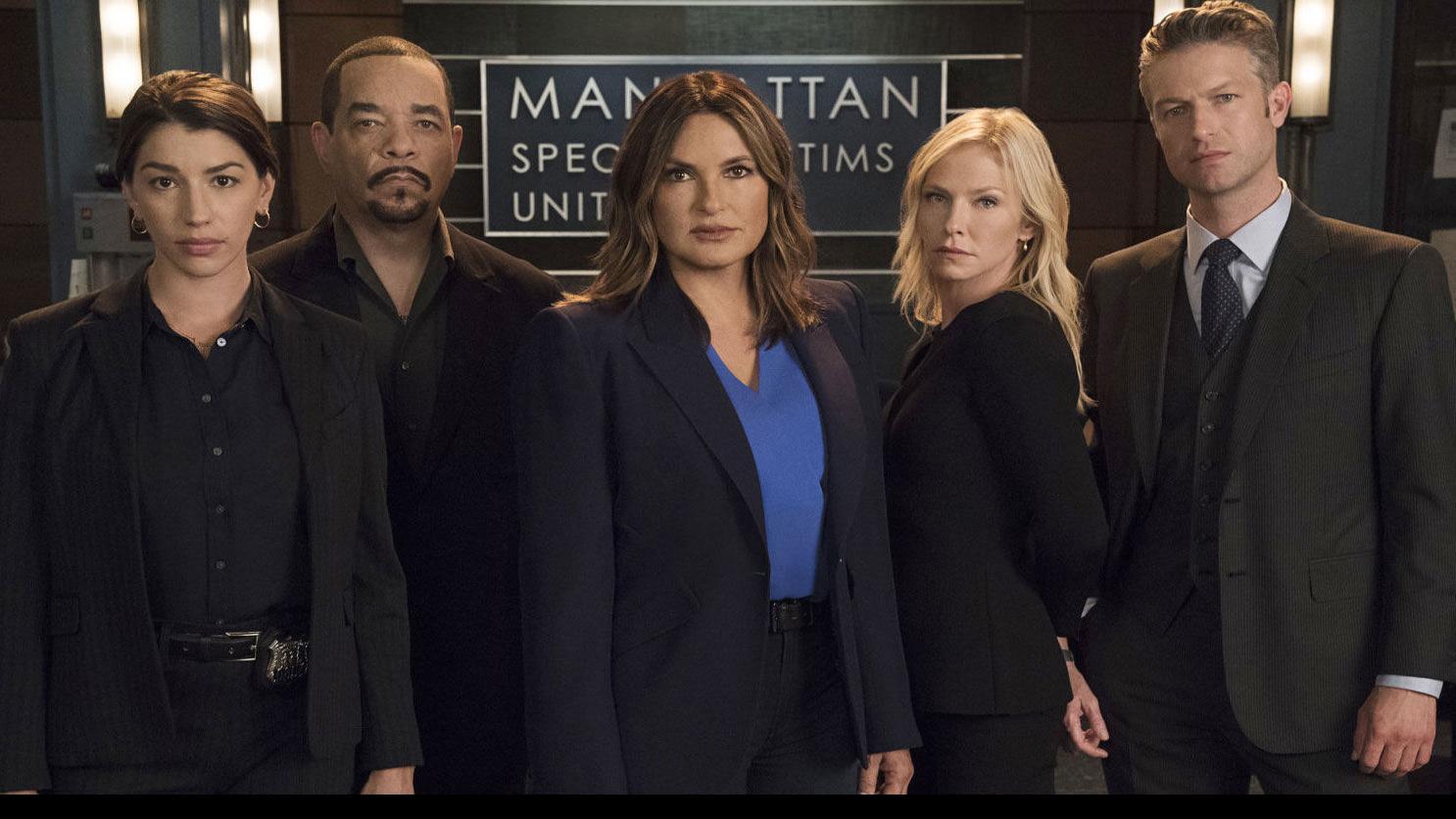 Jimmie Tramel In The Battle Of Gunsmoke Vs Law Order Svu Everybody Wins Television Tulsaworld Com In new york city, the dedicated detectives who investigate these vicious felonies are members of an elite squad known as the special victims unit. gunsmoke vs law