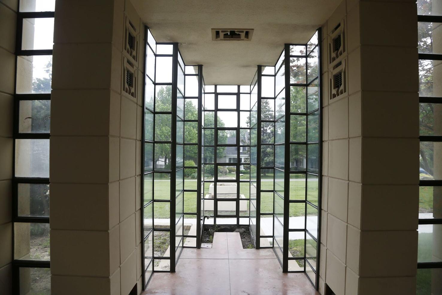 Gallery Inside look at Westhope, Frank Lloyd Wrightdesigned home in Tulsa