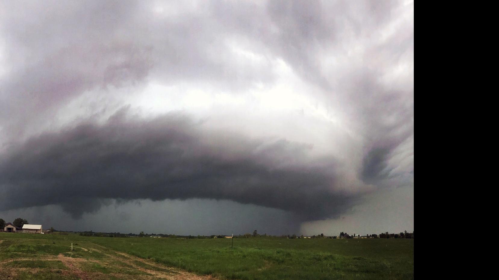 Squall Lines And Supercells It S Worth Knowing The Difference In