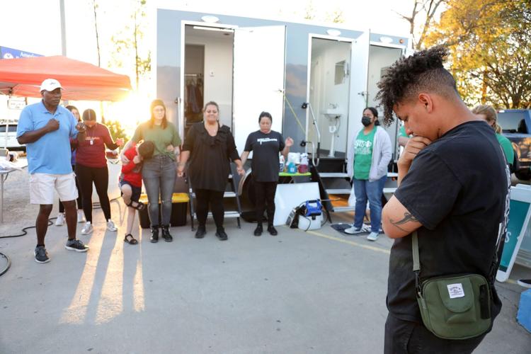 093021-tul-nws-mobileshowers-p3