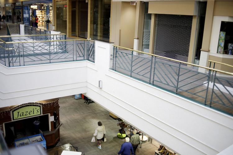 New tenants headed to Promenade mall after movie theater, retailers close