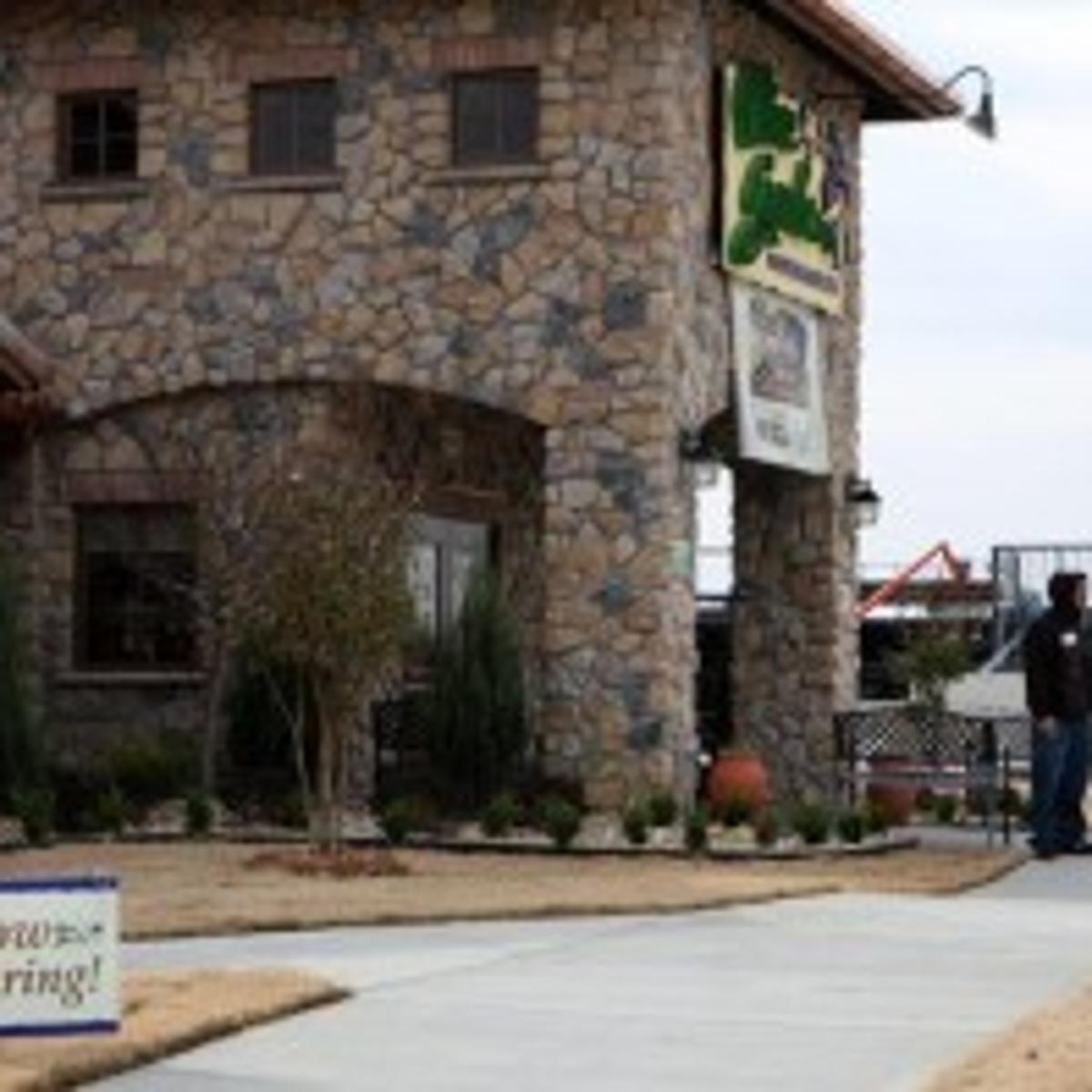 Coming Sooner Olive Garden To Open In December News