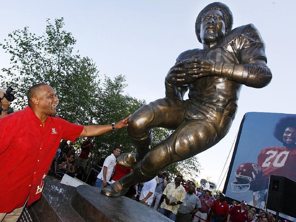 Chasing Billy Sims As Time Catches Up On One Of Ou S