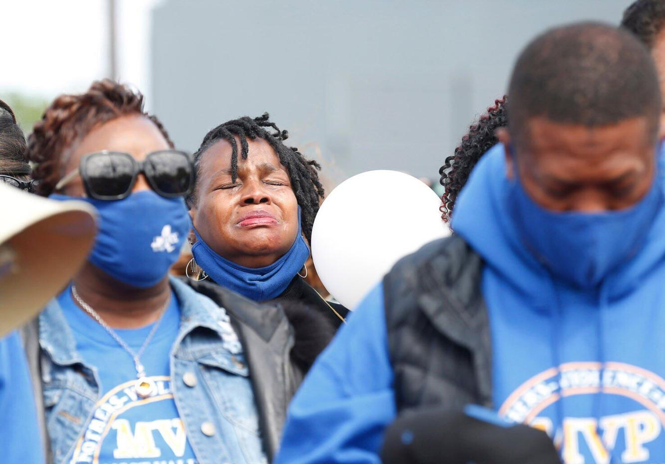 Sean Kirst: Neal Dobbins' death means loss of a voice for peace in Buffalo