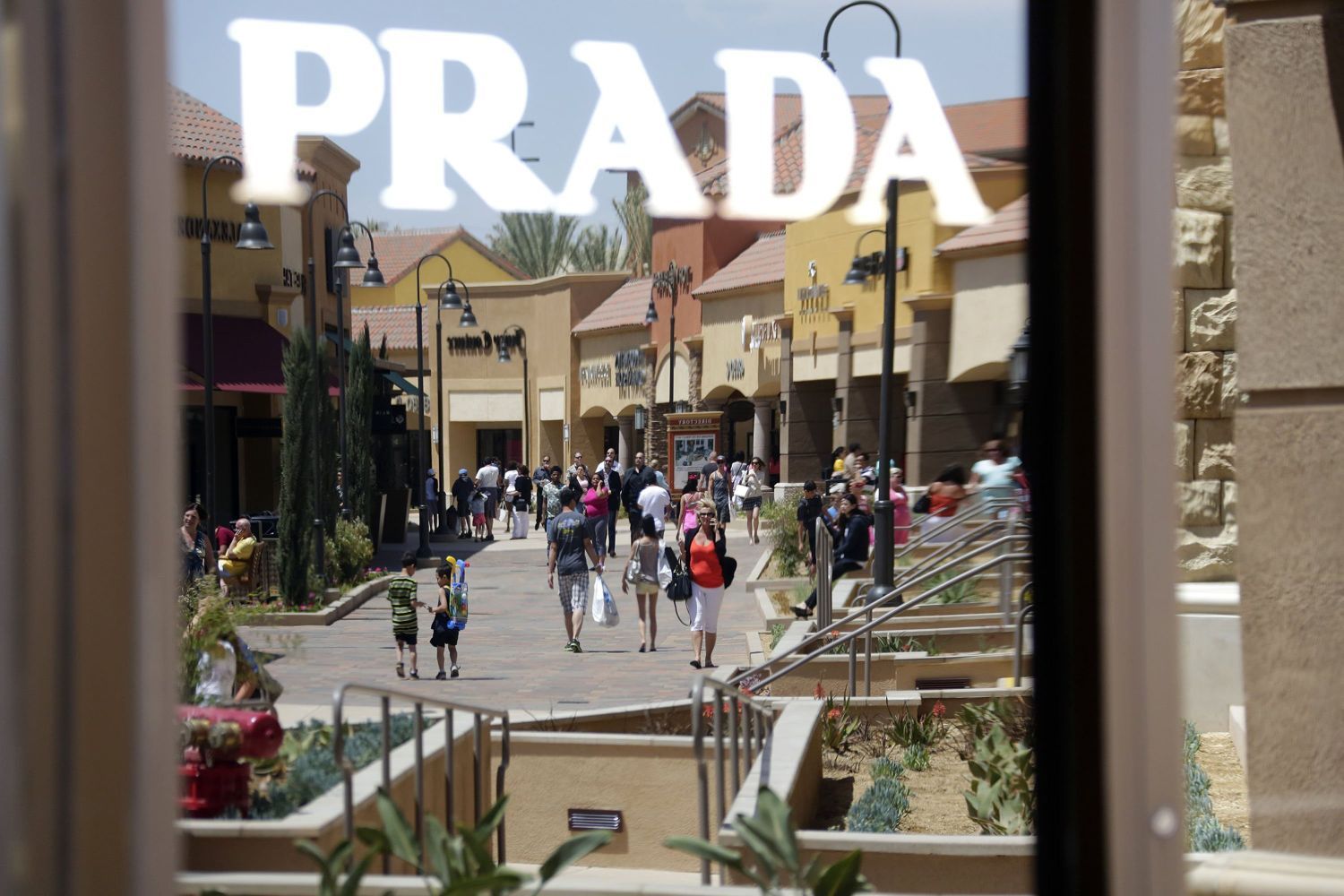 prada desert hills
