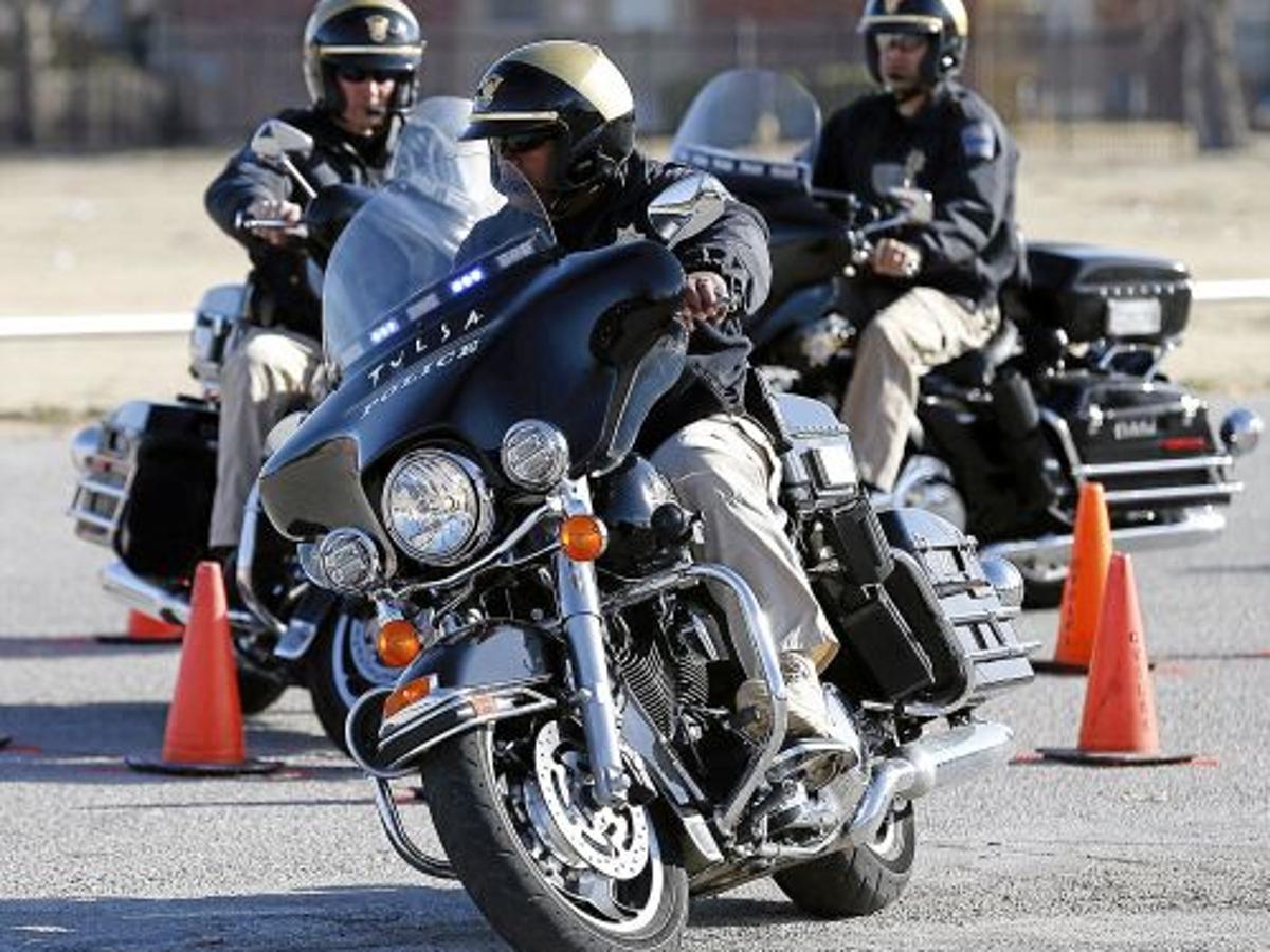 Tulsa Police Offer Motorcycle Safety Course To Combat High Fatality Rate Crime News Tulsaworld Com Tulsa Police Offer Motorcycle Safety Course To Combat High Fatality Rate Crime News Tulsaworld Com