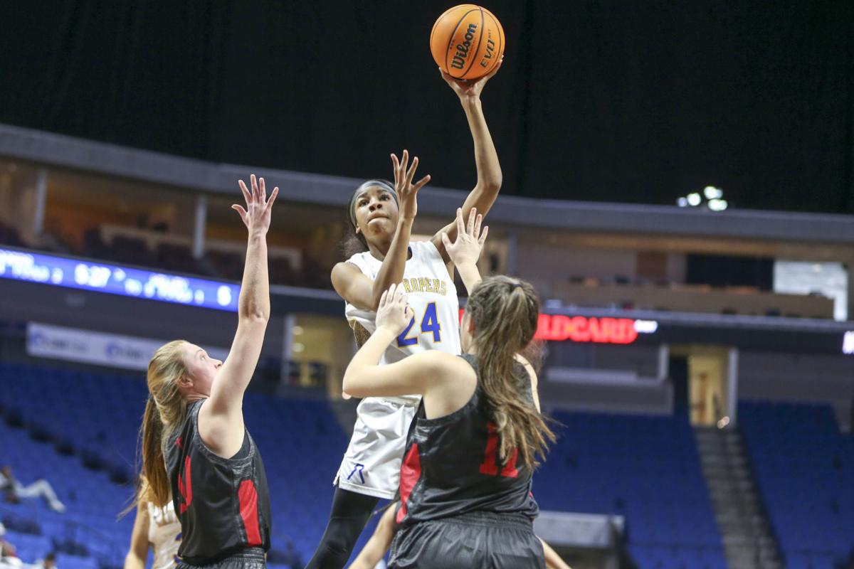 Girls Basketball Liddie Shapleigh S 16 Points Pace Regent Prep