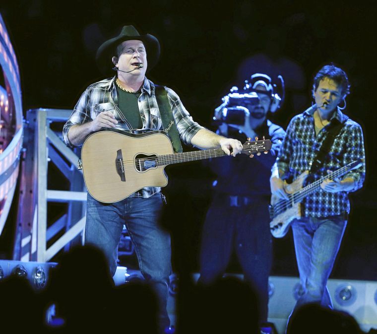 Photo gallery: See Garth Brooks' first BOK concert | Slideshows ...